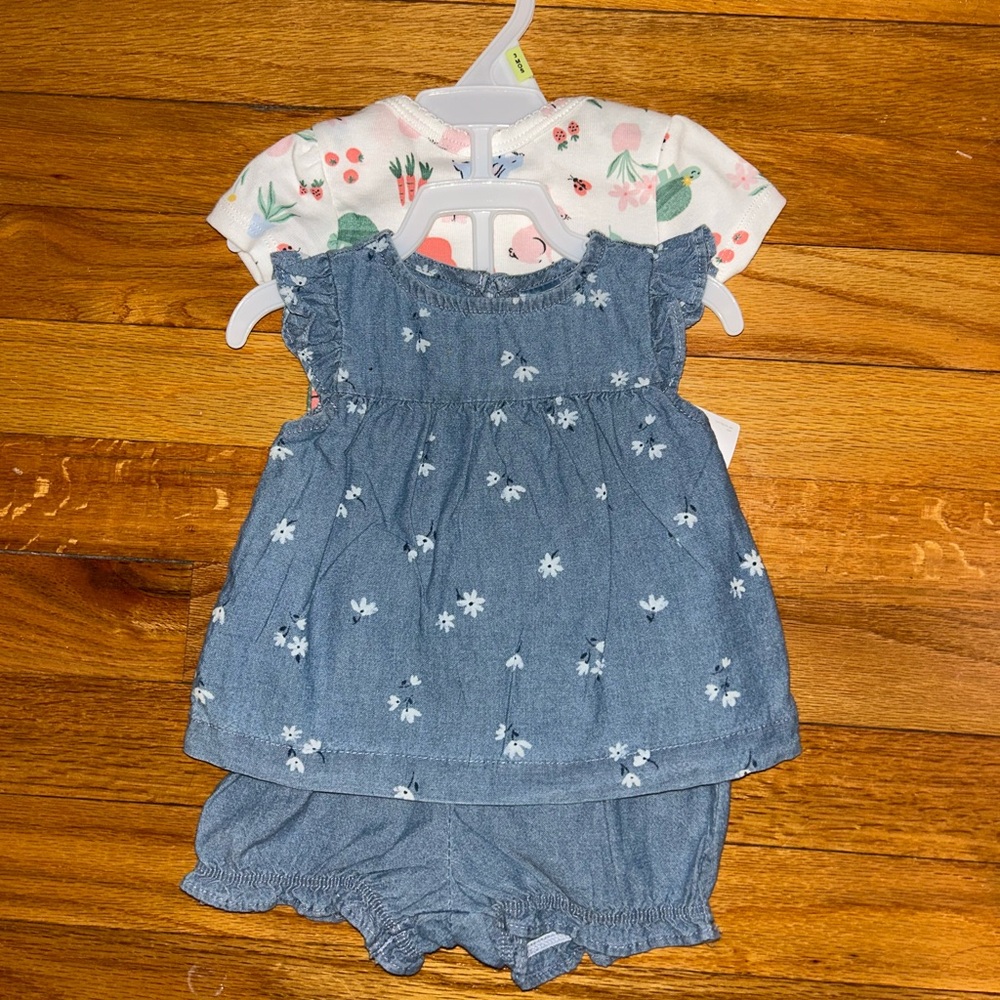 NWT Flower Set